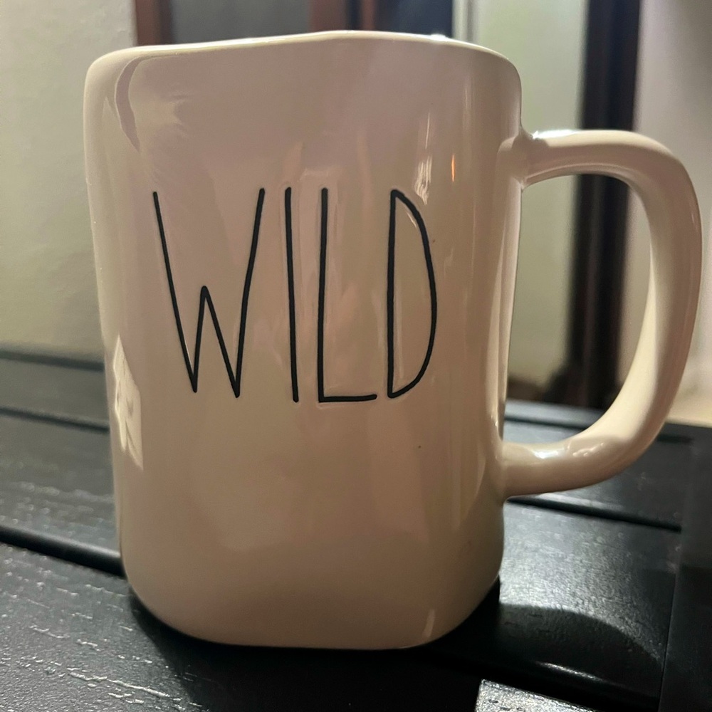 ☕️☕️RAE DUNN COFFEE MUG “Wild”☕️☕️